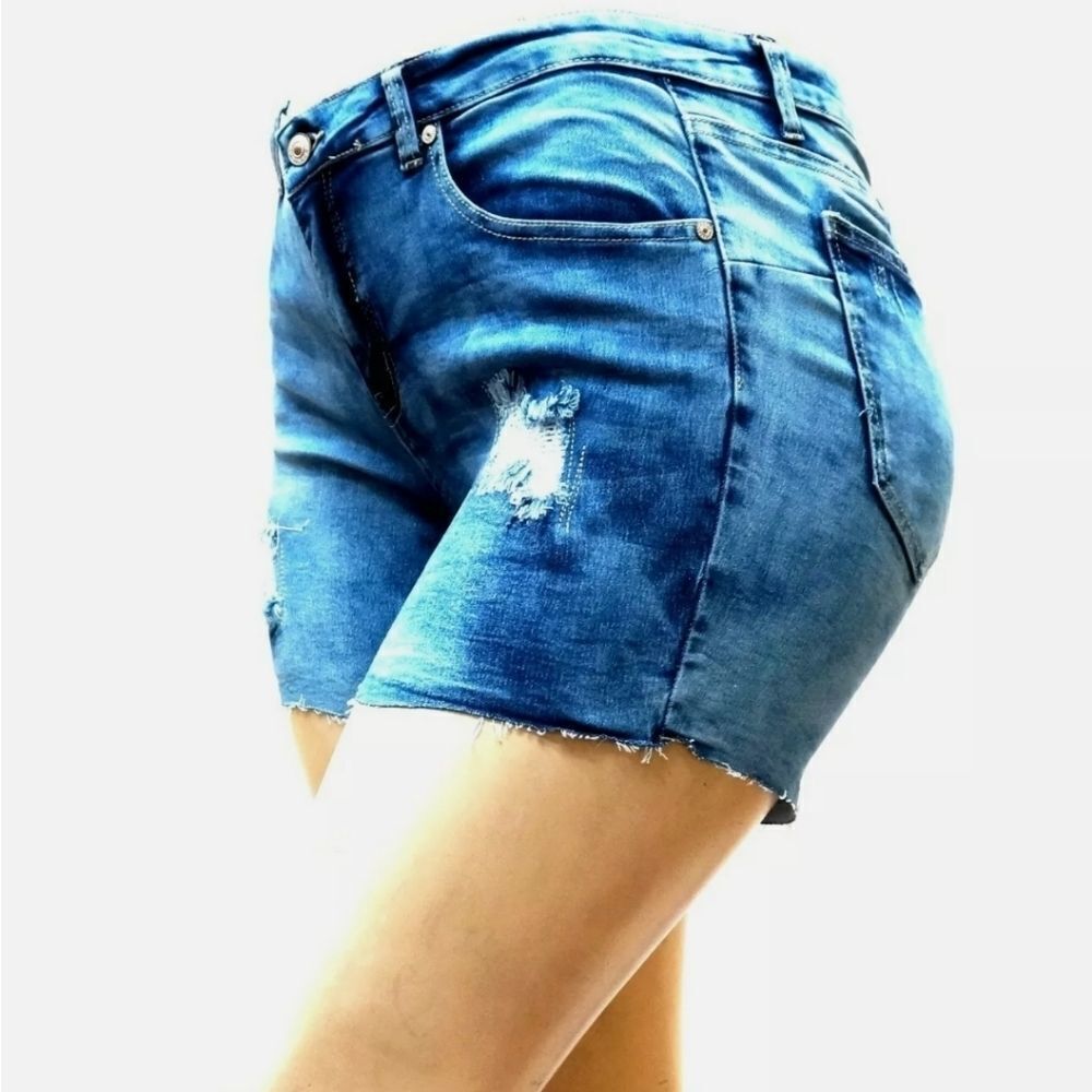 Pasion Plus Size Distressed Stretchy Denim Shorts. - Picture 5 of 14